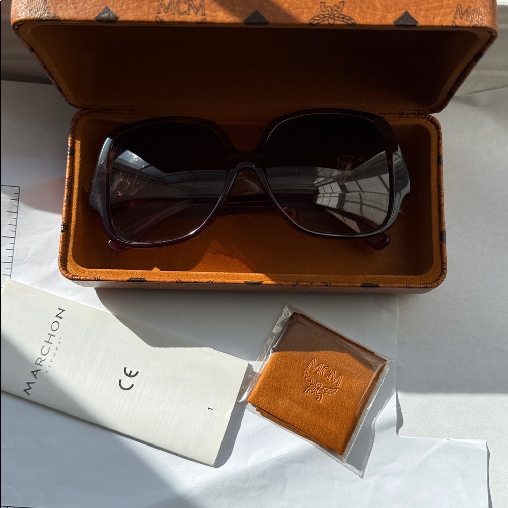 MCM NWT Authentic Women's Oversized Acetate Frame Sunglasses - Picture 13 of 13